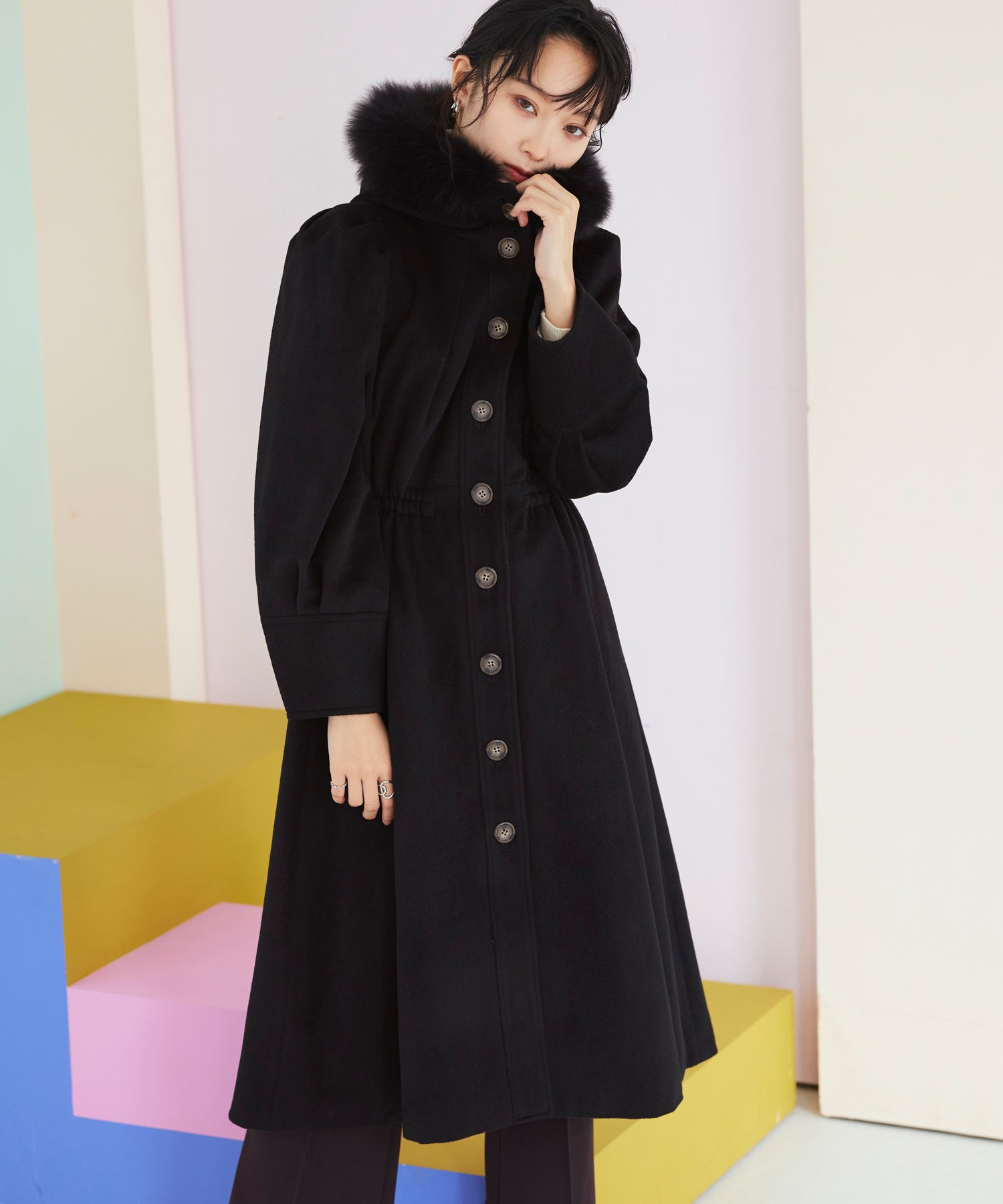 ルイルエブティック RUIRUE BOUTIQUE フォックスファーフーディーウールロングコート （ブラック） ブラック
