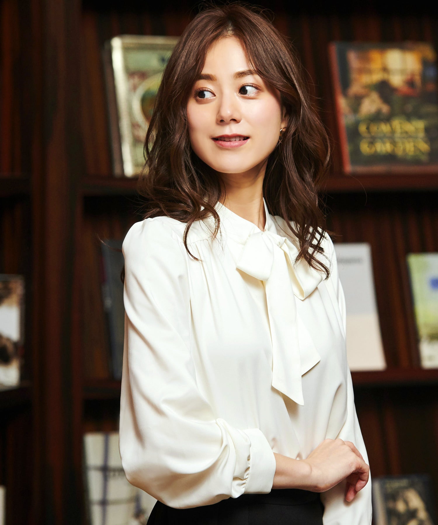 ルイルエブティック RUIRUE BOUTIQUE 洗える ｜ 長袖ボウタイリボンブラウス ｜ 長袖 トップス 体型カバー オフィスカジュアル 通勤服 華やか ボウタイ リボン ブラウス （オフホワイト） オフホワイト