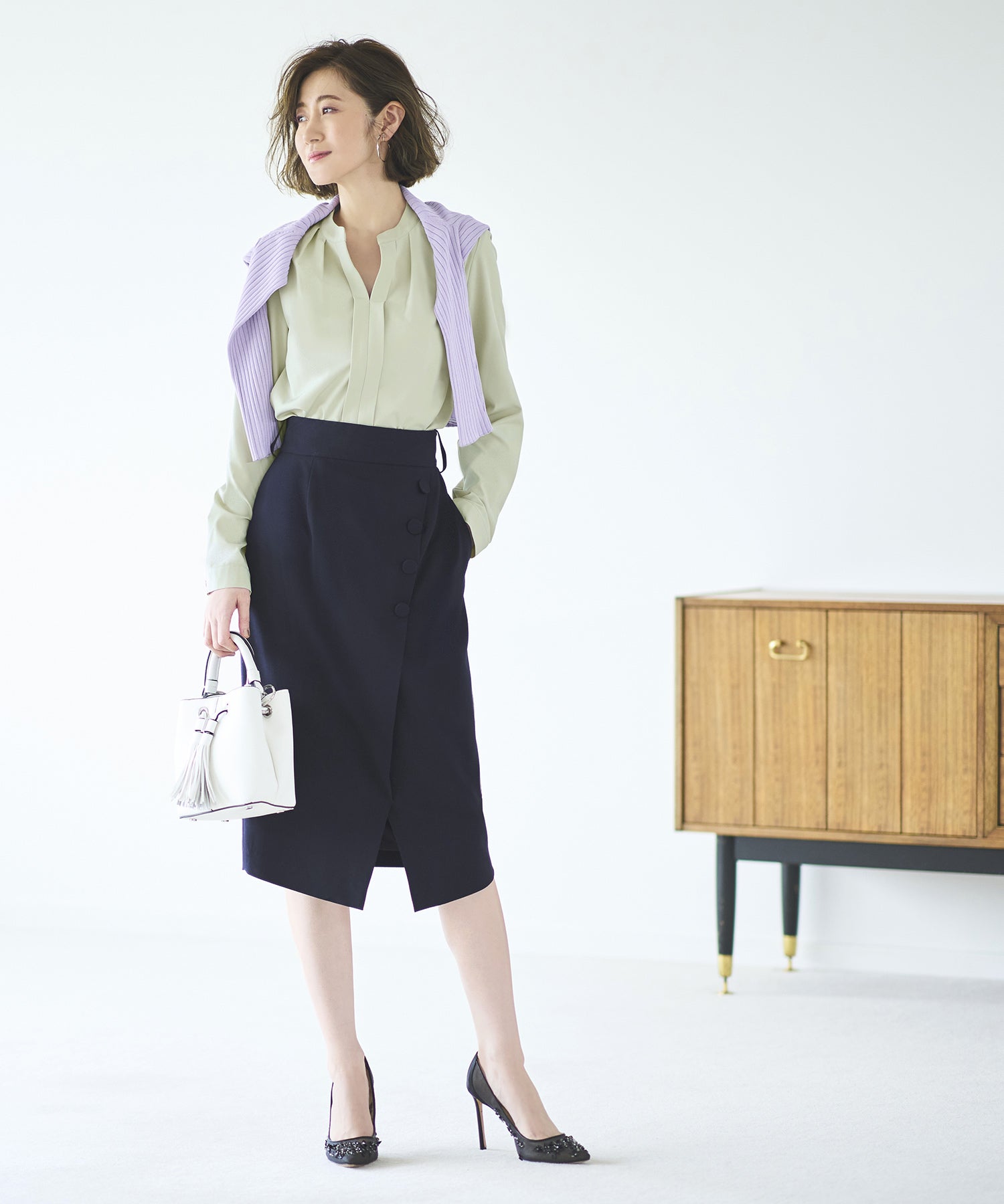ルイルエブティック RUIRUE BOUTIQUE 洗える ｜ キーネックタックシャツ長袖ブラウス ｜ 長袖 キーネック トップス 体型カバー オフィスカジュアル 通勤服 華やか シャツ （グレーカーキ） グレーカーキ