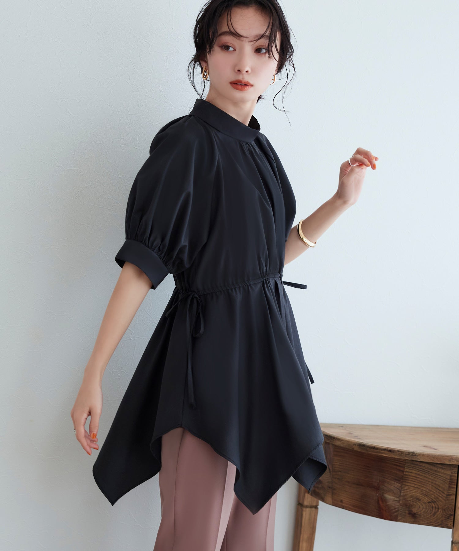 ルイルエブティック RUIRUE BOUTIQUE スクエアペプラムパフスリーブブラウス