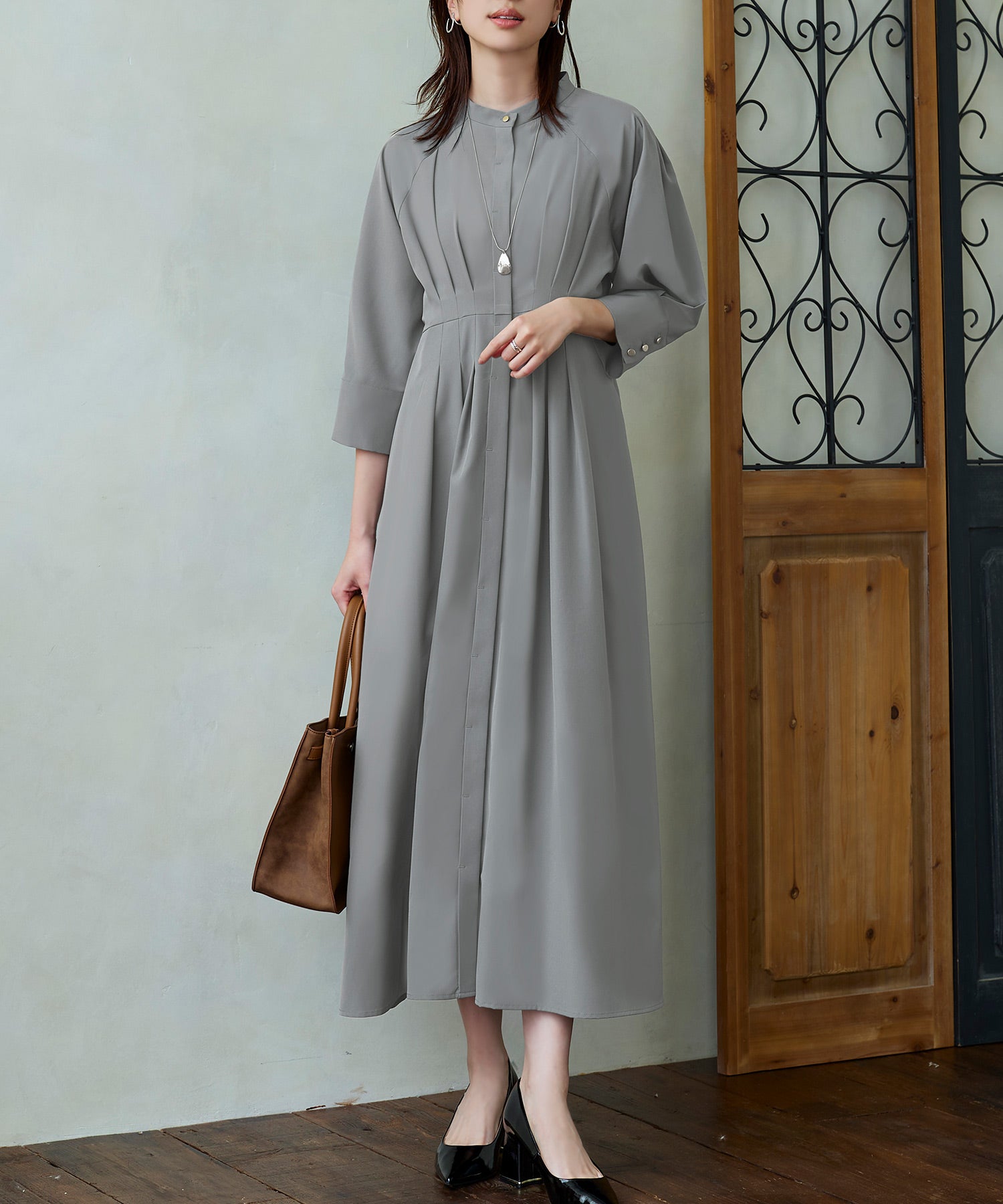 ルイルエブティック RUIRUE BOUTIQUE ウエストタック・バンドカラーロングワンピース （アッシュグリーン） アッシュグリーン