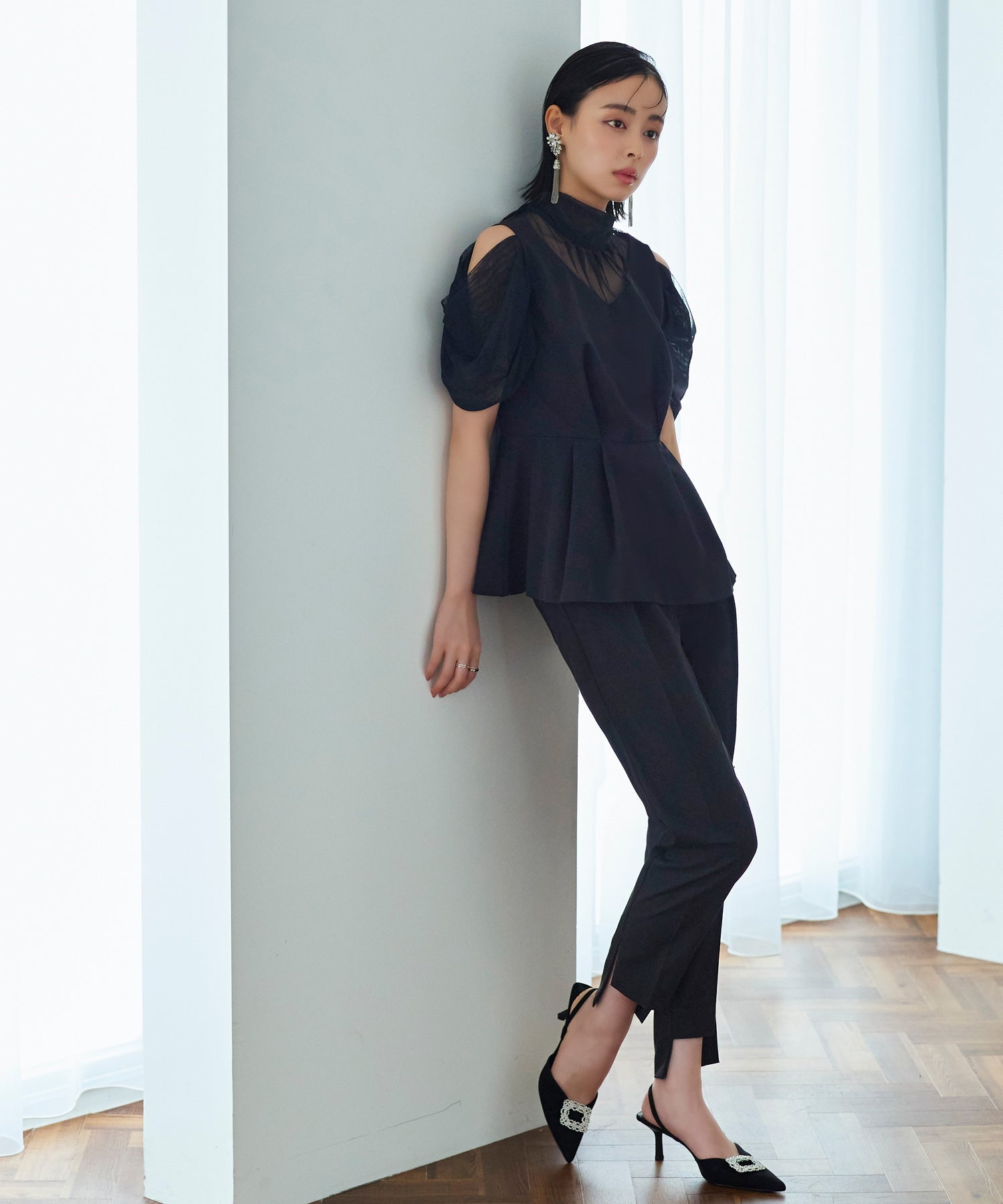 ルイルエブティック RUIRUE BOUTIQUE オープンショルダートップス＆パンツセットアップ （ブラック） ブラック