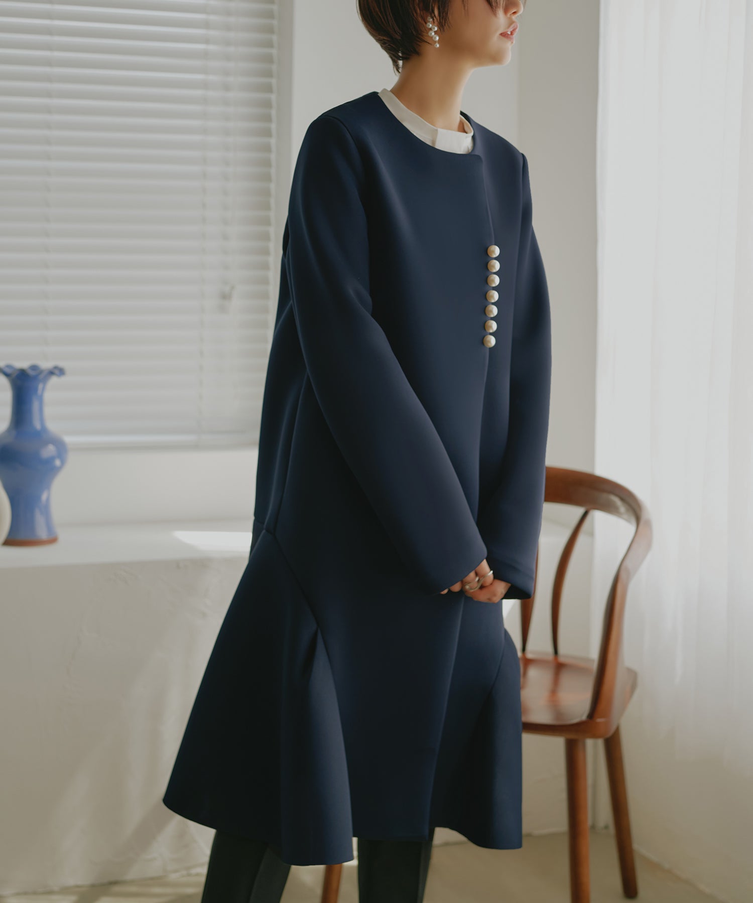 ルイルエブティック RUIRUE BOUTIQUE パールデザインダンボールニットフレアコート ｜ レディース アウター 羽織 体型カバー 保温 暖かい ロングコート フレア ノーカラー （ネイビー） ネイビー