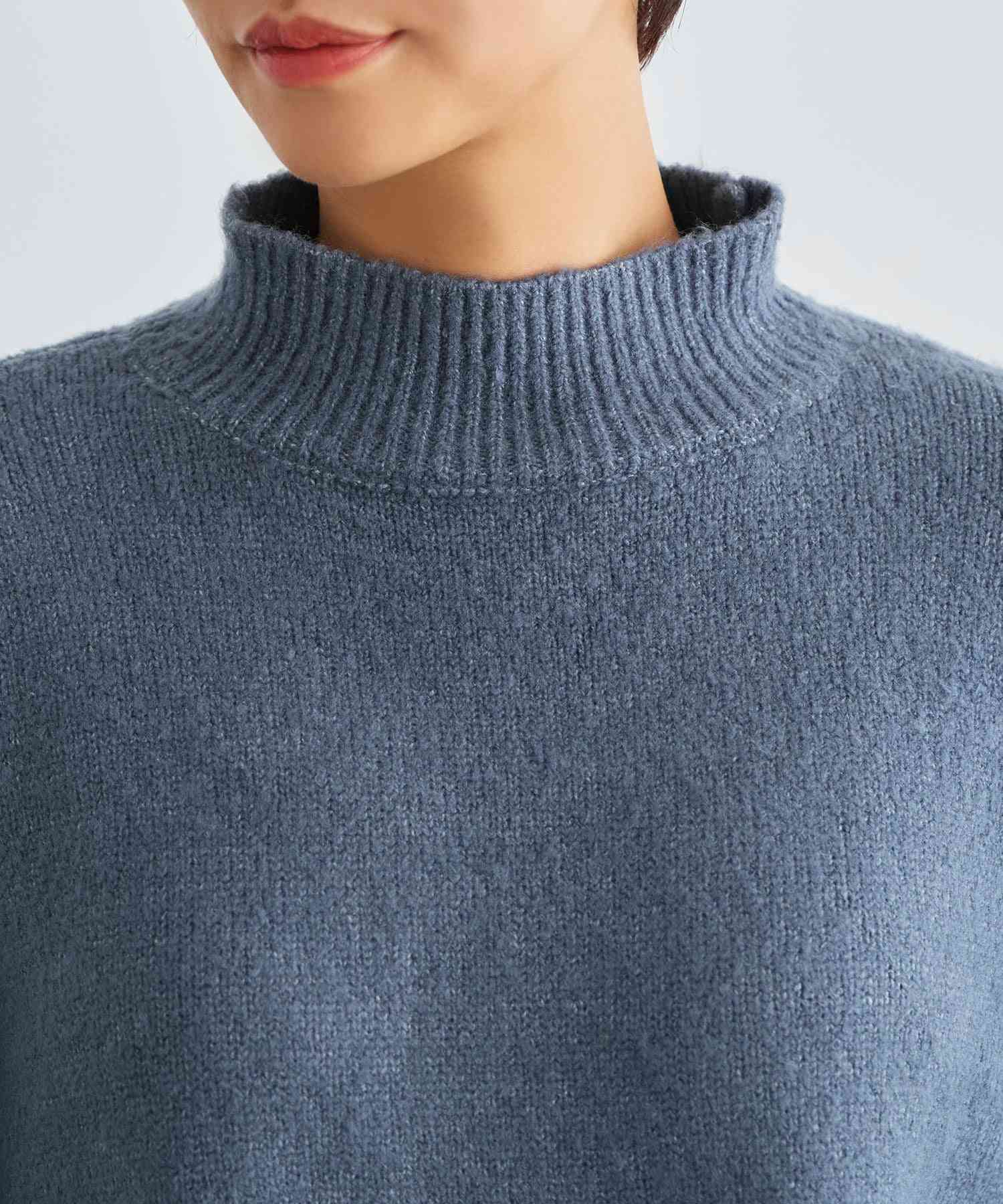 ルイルエブティック RUIRUE BOUTIQUE サイドスリットハイネックニット