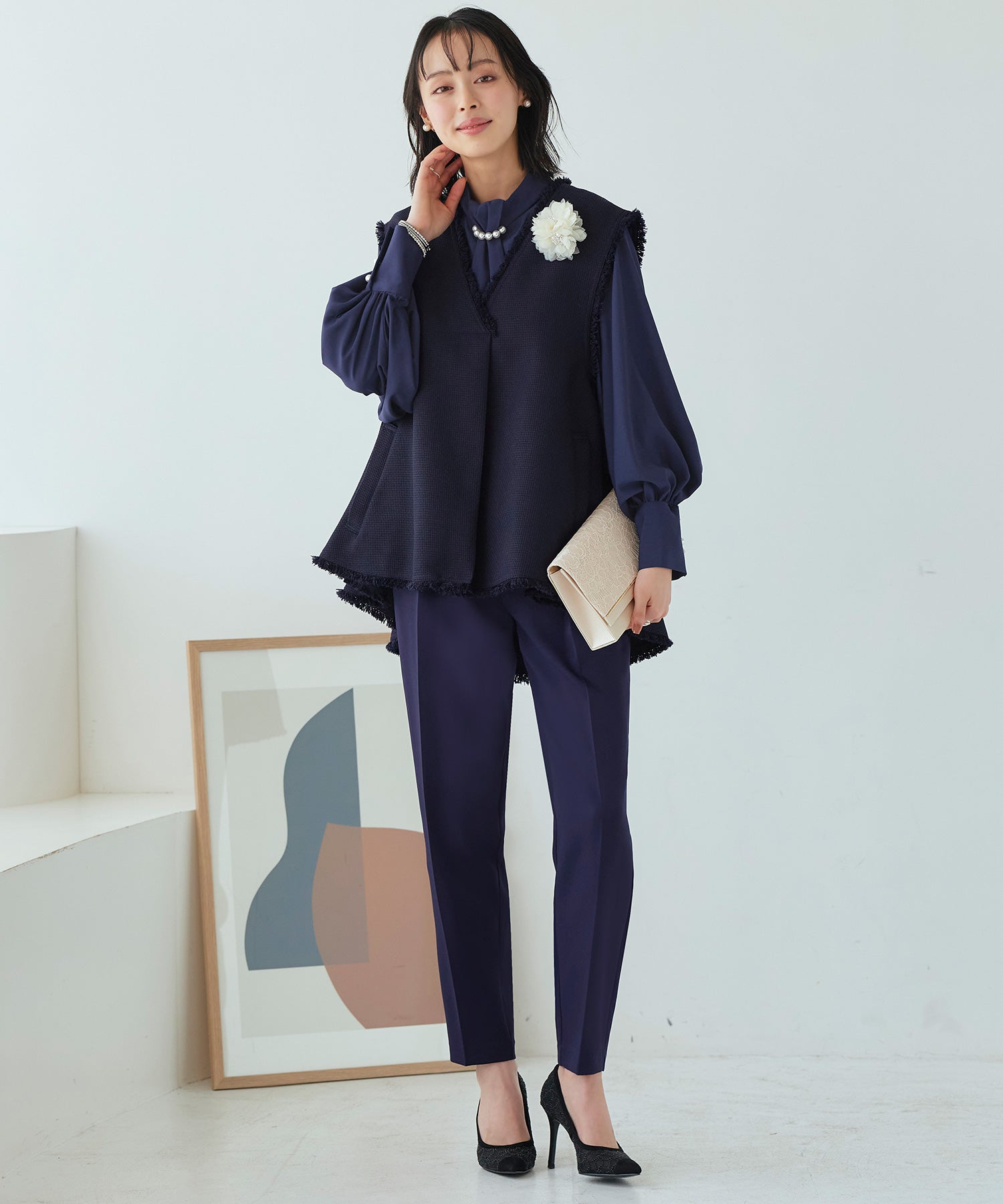ルイルエブティック RUIRUE BOUTIQUE 【3点セット】バスケットツイードジレ＆タイパールチェーンボリューム袖ブラウス＆テーパードパンツ  3点 セットアップ  洗える（ネイビー） ネイビー