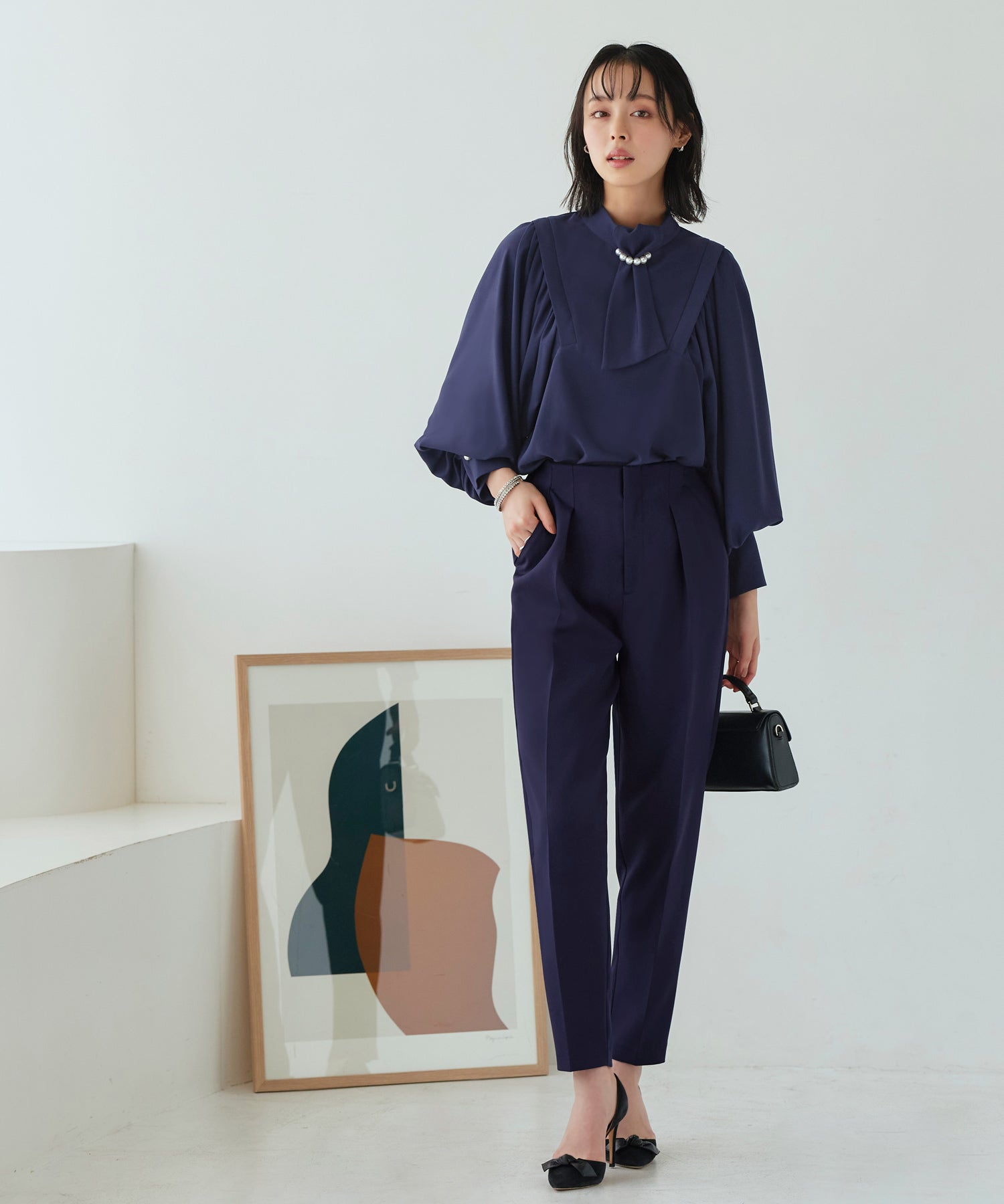 ルイルエブティック RUIRUE BOUTIQUE 【3点セット】バスケットツイードジレ＆タイパールチェーンボリューム袖ブラウス＆テーパードパンツ  3点 セットアップ  洗える（ネイビー） ネイビー