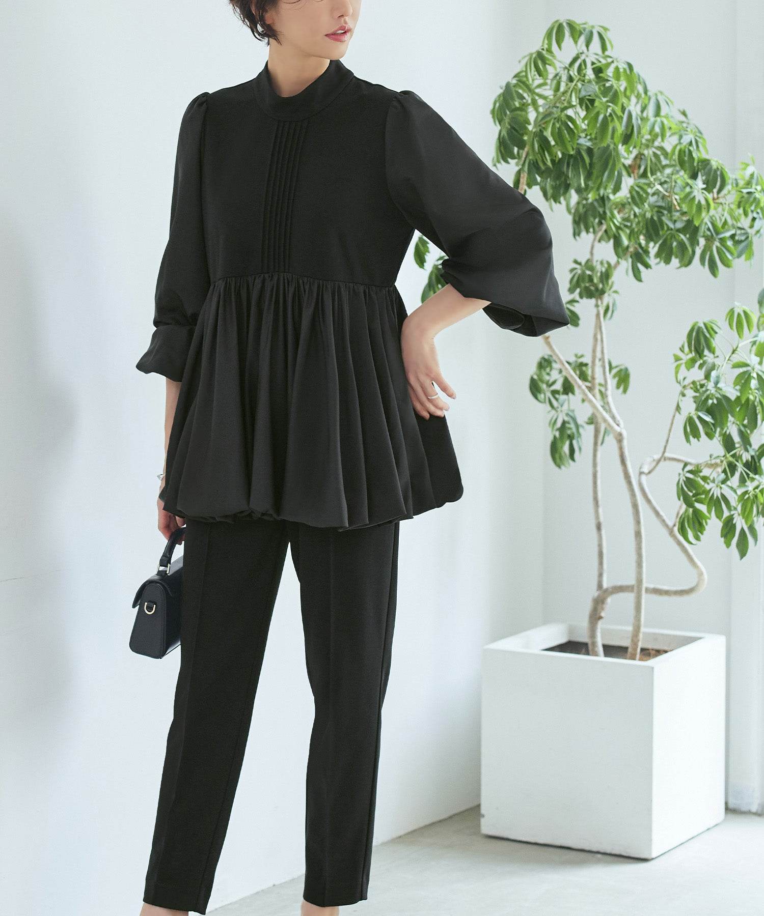 ルイルエブティック RUIRUE BOUTIQUE バルーンペプラムTOPS＆ピンタックシガレットパンツセットアップ （ブラック） ブラック