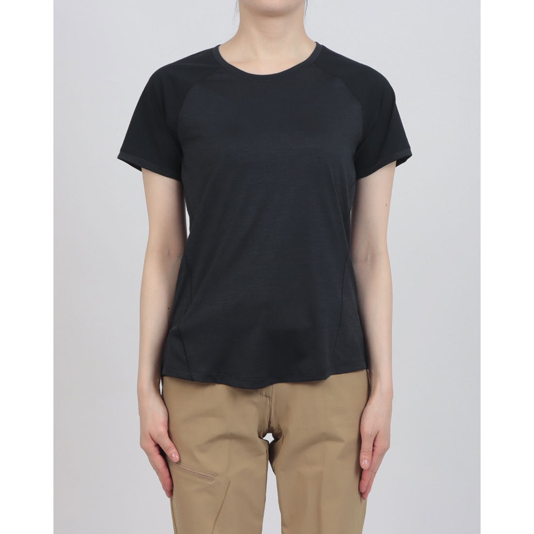 サロモン SALOMON OUTLINE 半袖Tシャツ （ディープブラック） ディープブラック