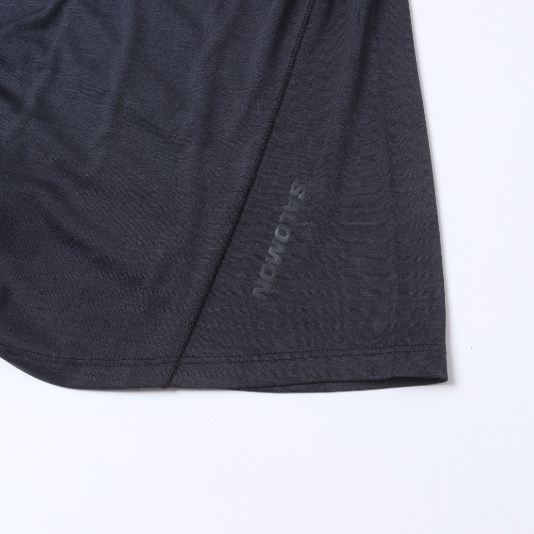 サロモン SALOMON OUTLINE 半袖Tシャツ （ディープブラック） ディープブラック