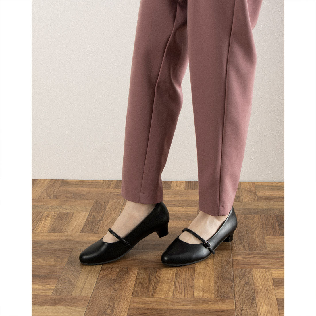 Parade [Waterproof design] 4cm heel soft insole strap pumps 991118