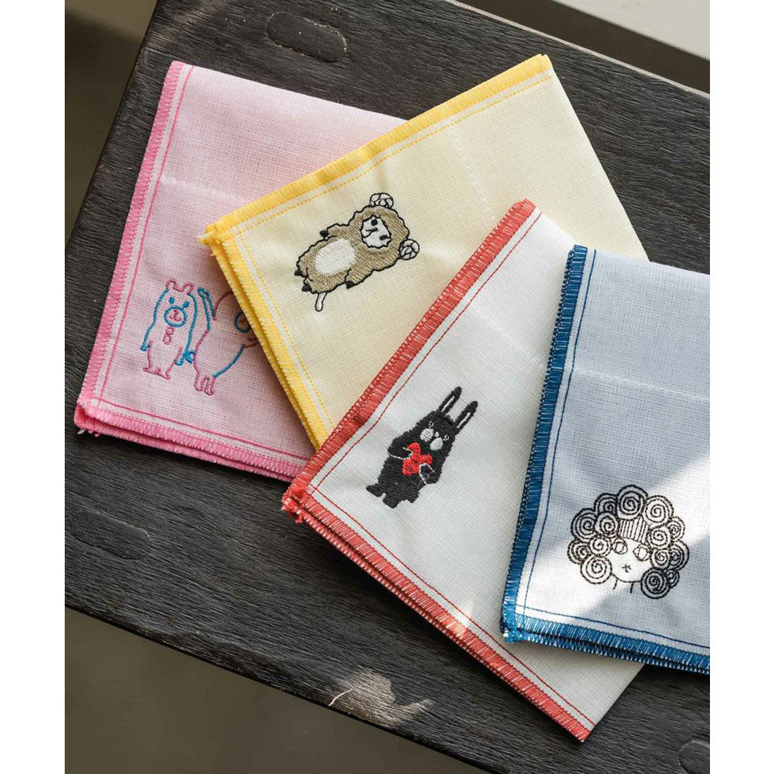 ScoLar ScoLar ScoLar Embroidered Snow White Handkerchief