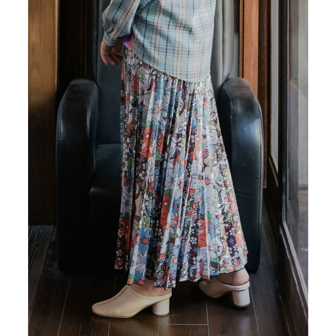 スカラー ScoLar POP柄・レトロ柄・花コラージュ柄 3柄展開ホログラムプリーツスカート