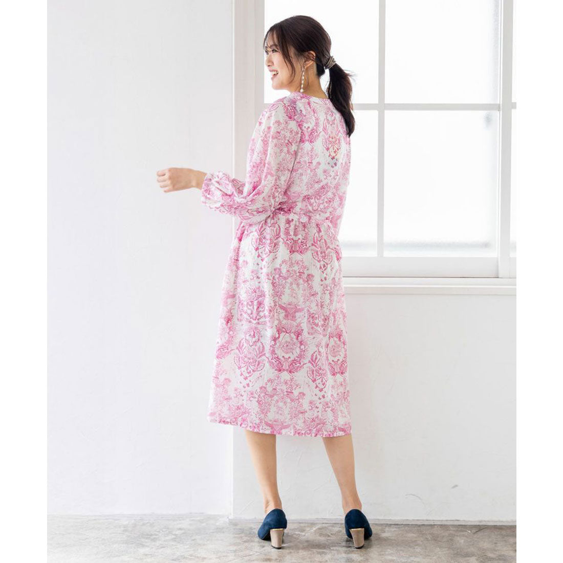 スカラー ScoLar 海総柄シアーチェック 前開きシャツワンピース （ピンク） ピンク