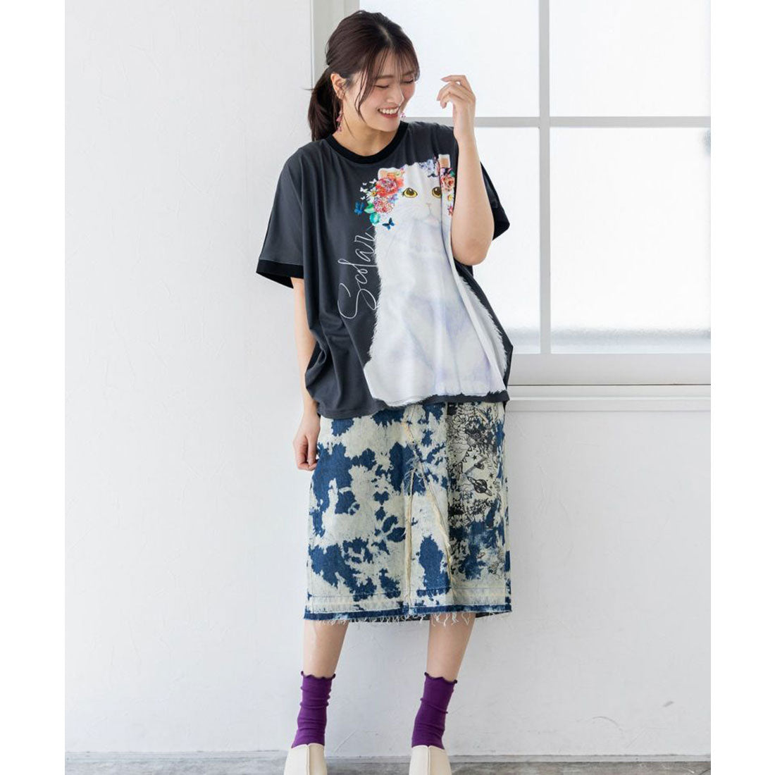スカラー ScoLar 花ラビル宇宙柄 ケミカル加工デニムスカート （ネイビー） ネイビー