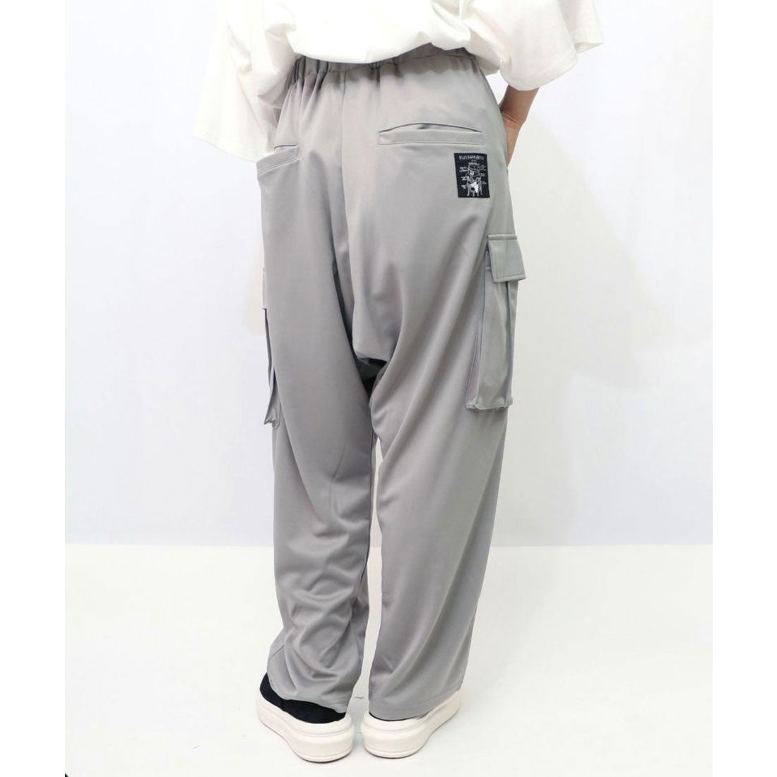 スカラー ScoLar くいしんぼうバーガー柄 リラックスサルエルパンツ （グレー） グレー