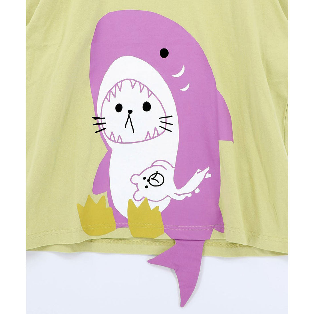 スカラー ScoLar しっぽ飛び出しサメニャン柄Tシャツ （イエロー） イエロー