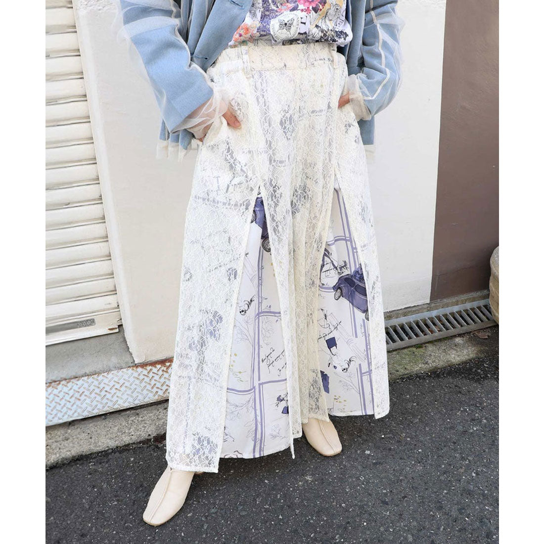 スカラー ScoLar スリット入り刺繍レース重ね アンティーク柄パンツ （アイボリー） アイボリー