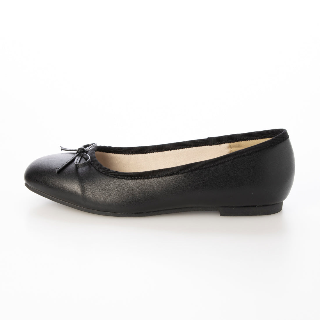 ソルヴィー SoLeVie スクエアトゥフラットシューズ （ブラックスムース） ブラックスムース