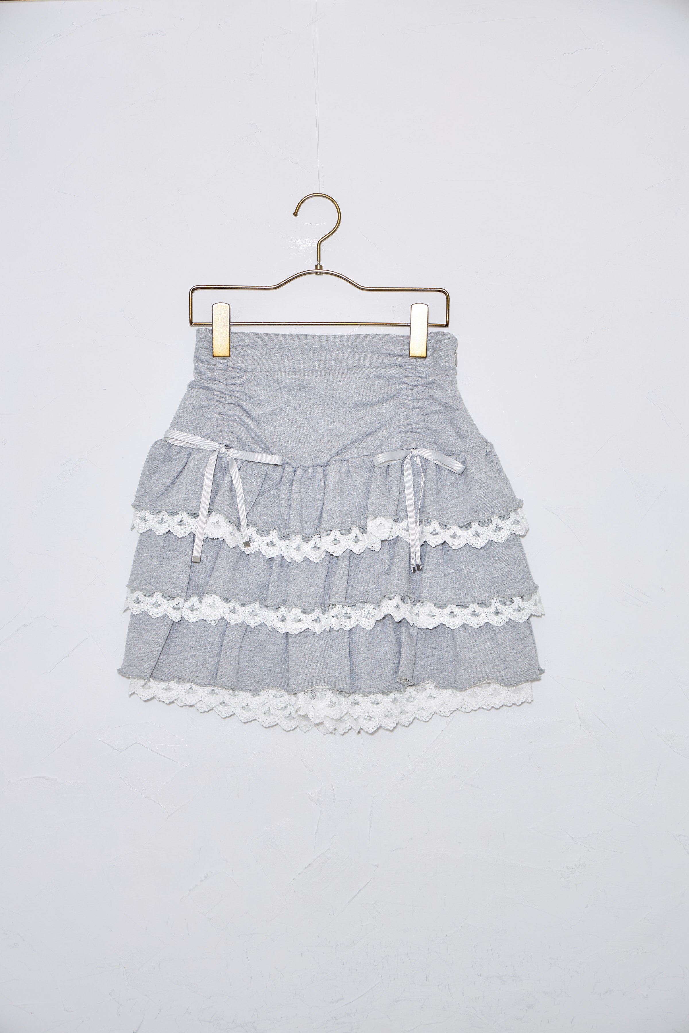スユン Suyunn リボン付きドロストレースフリルスカート グレー