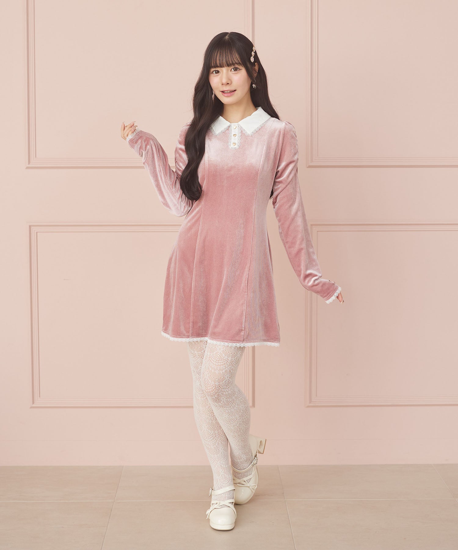 スユン Suyunn リボン付きハート飾り釦レース装飾ベロアワンピース ピンク