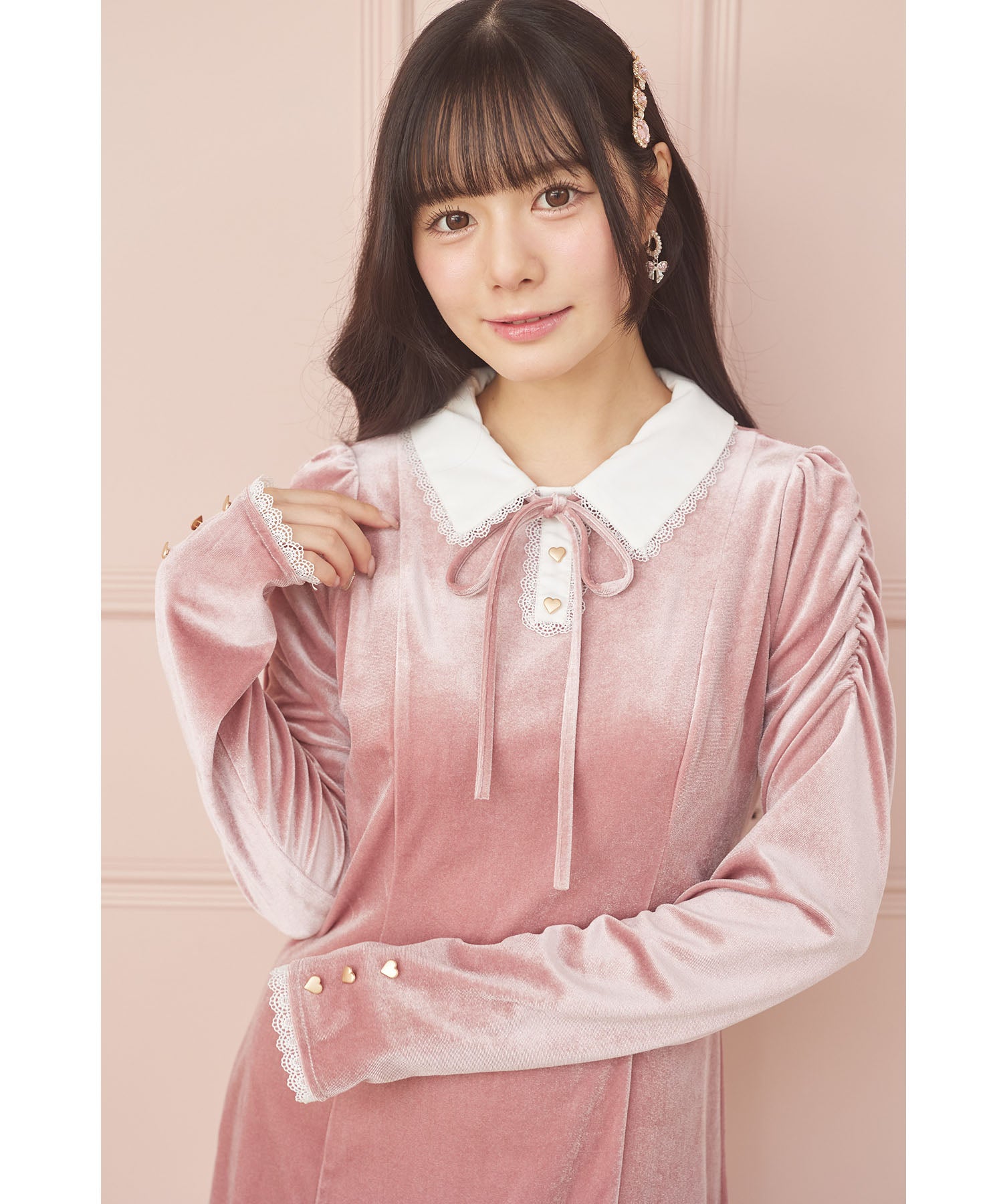 スユン Suyunn リボン付きハート飾り釦レース装飾ベロアワンピース ピンク