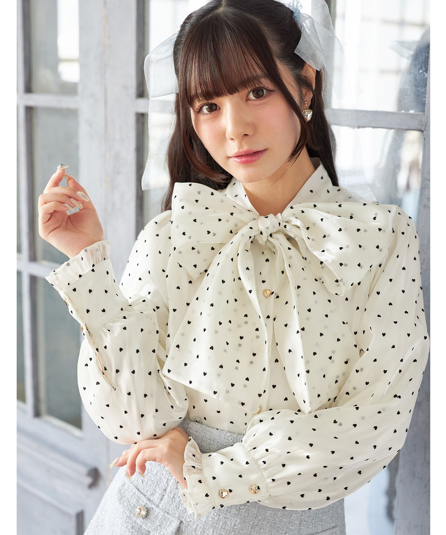 スユン Suyunn ハート釦ボウタイリボン付きハートフロッキーブラウス ホワイト