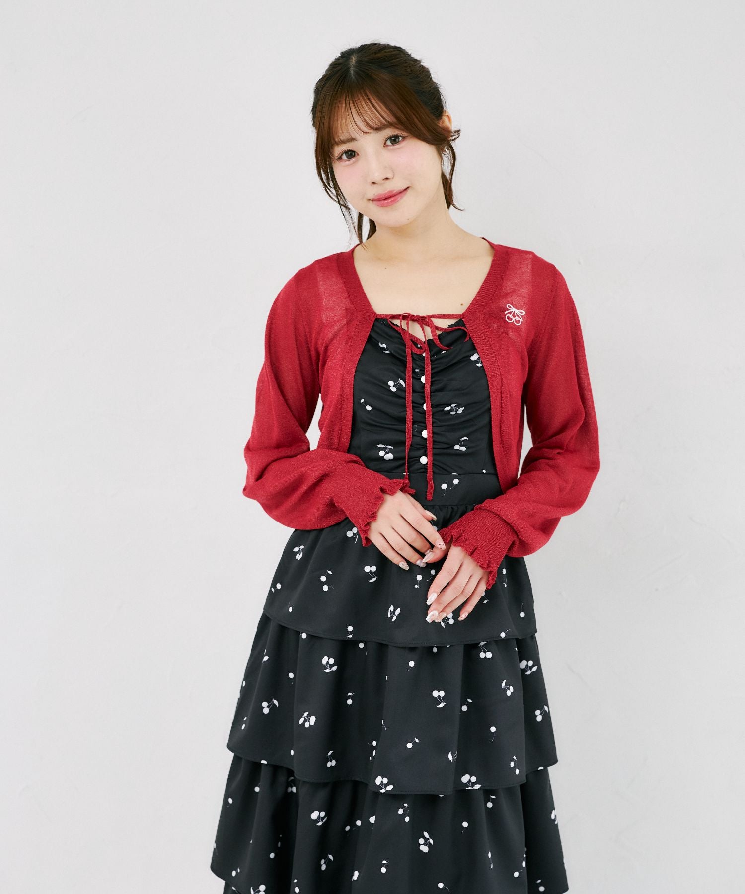 スユン Suyunn リボン付きチェリー刺繍シアーラメカーディガン レッド