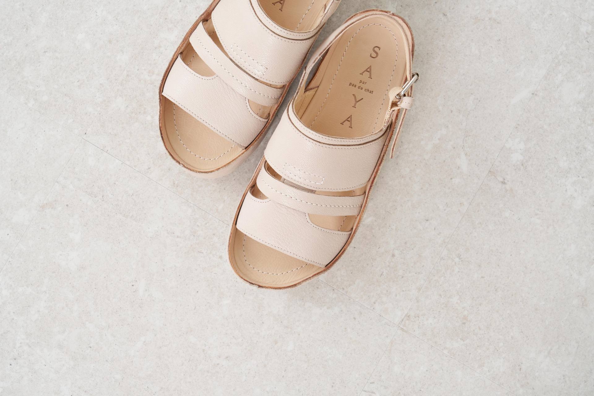 Saya SAYA 4.5cm Thick-soled Genuine Leather Platform Sandals
