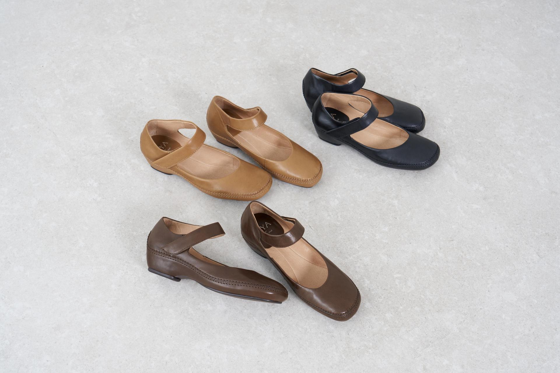 サヤ SAYA 4cmプラット製法アンクルベルトシューズ （ダークブラウン） ダークブラウン