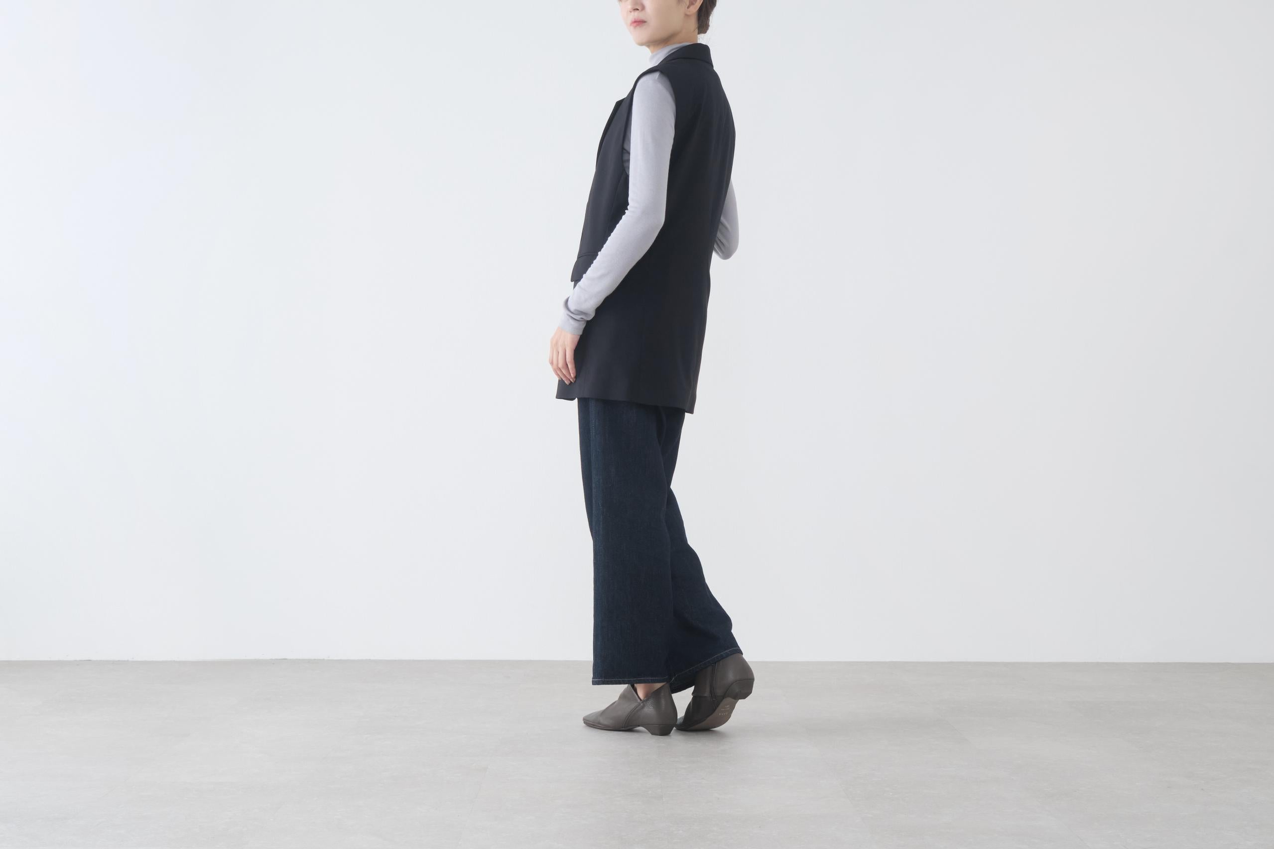 サヤ SAYA 2cmボロネーゼ製法ショートブーツ （アイボリー） アイボリー