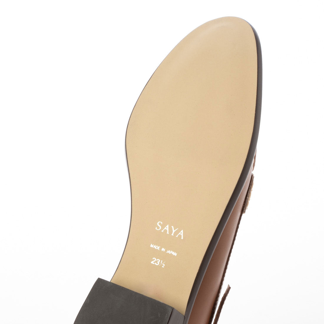 サヤ Saya 本革スリングバックローファー