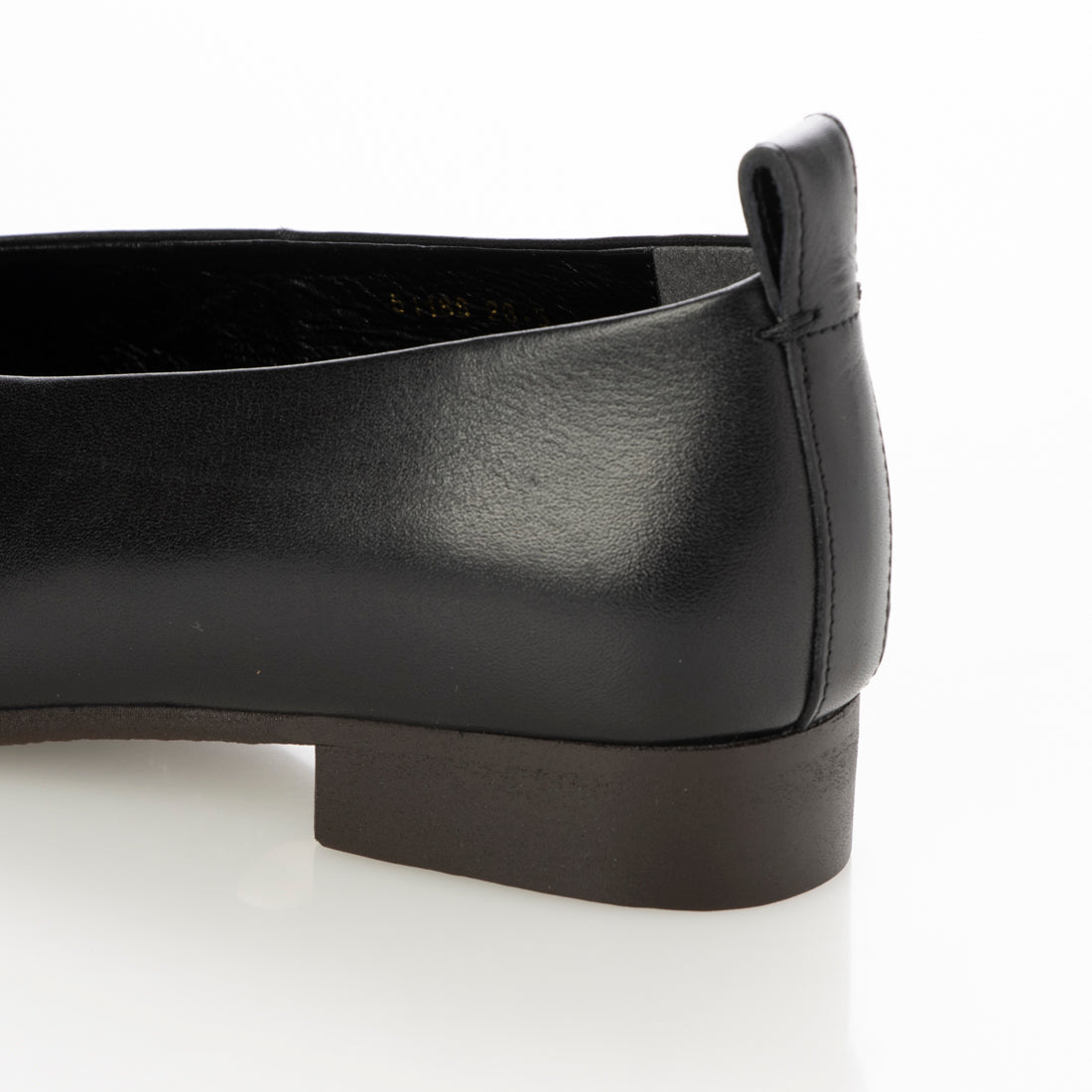 サヤ SAYA フラット本革スリッポンシューズ