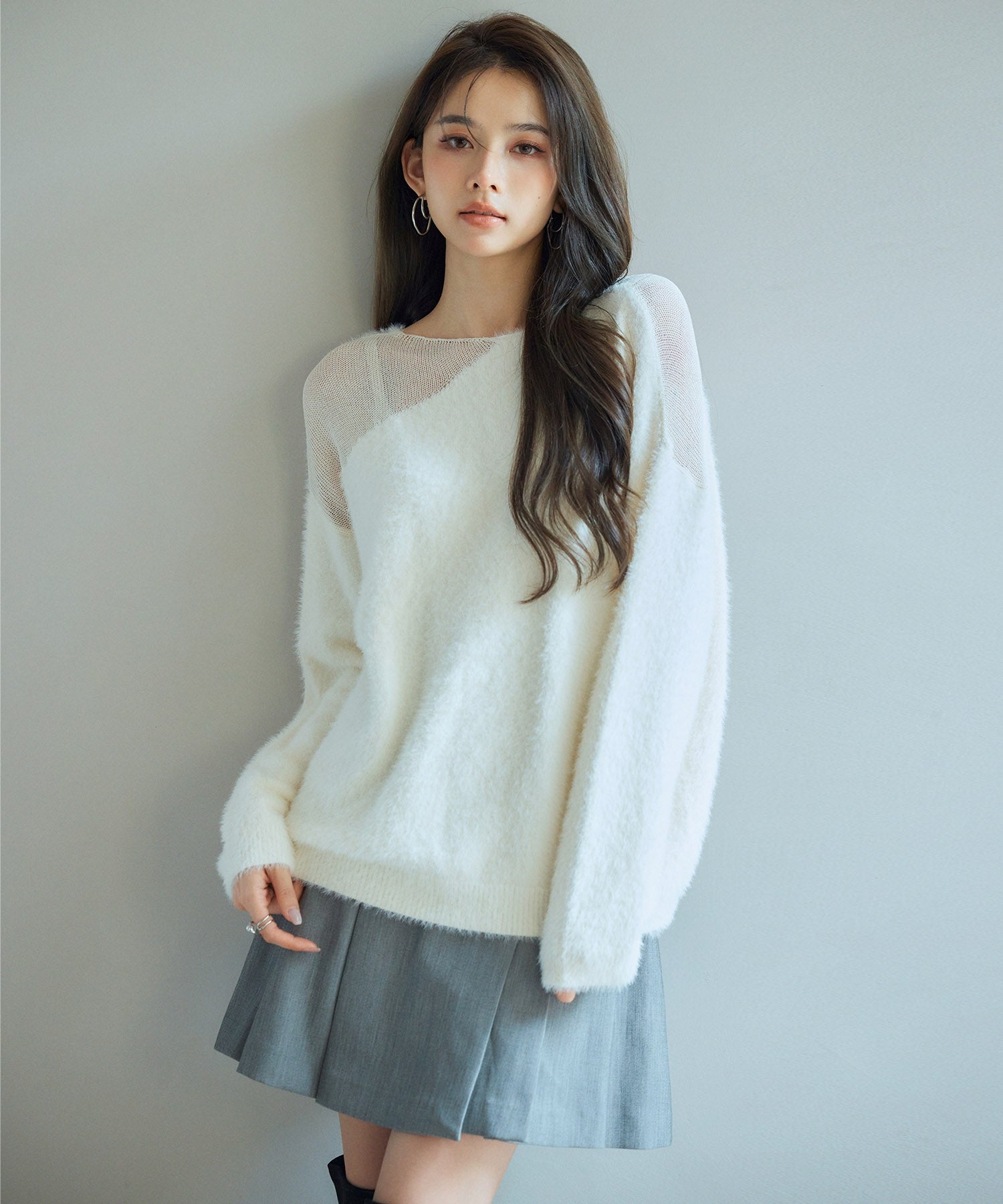 セゾンドパピヨン SAISON DE PAPILLON 前後2wayふわふわシャギー素材ニット （アイボリー） アイボリー