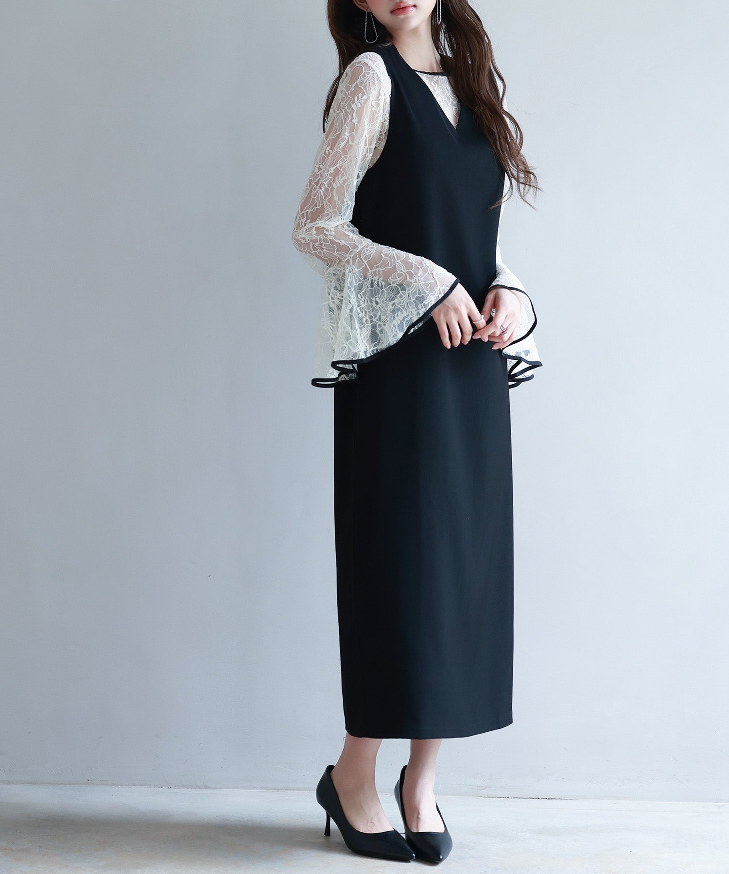 Saison de Papillon Total Lace Blouse and Dress 2-Piece Set