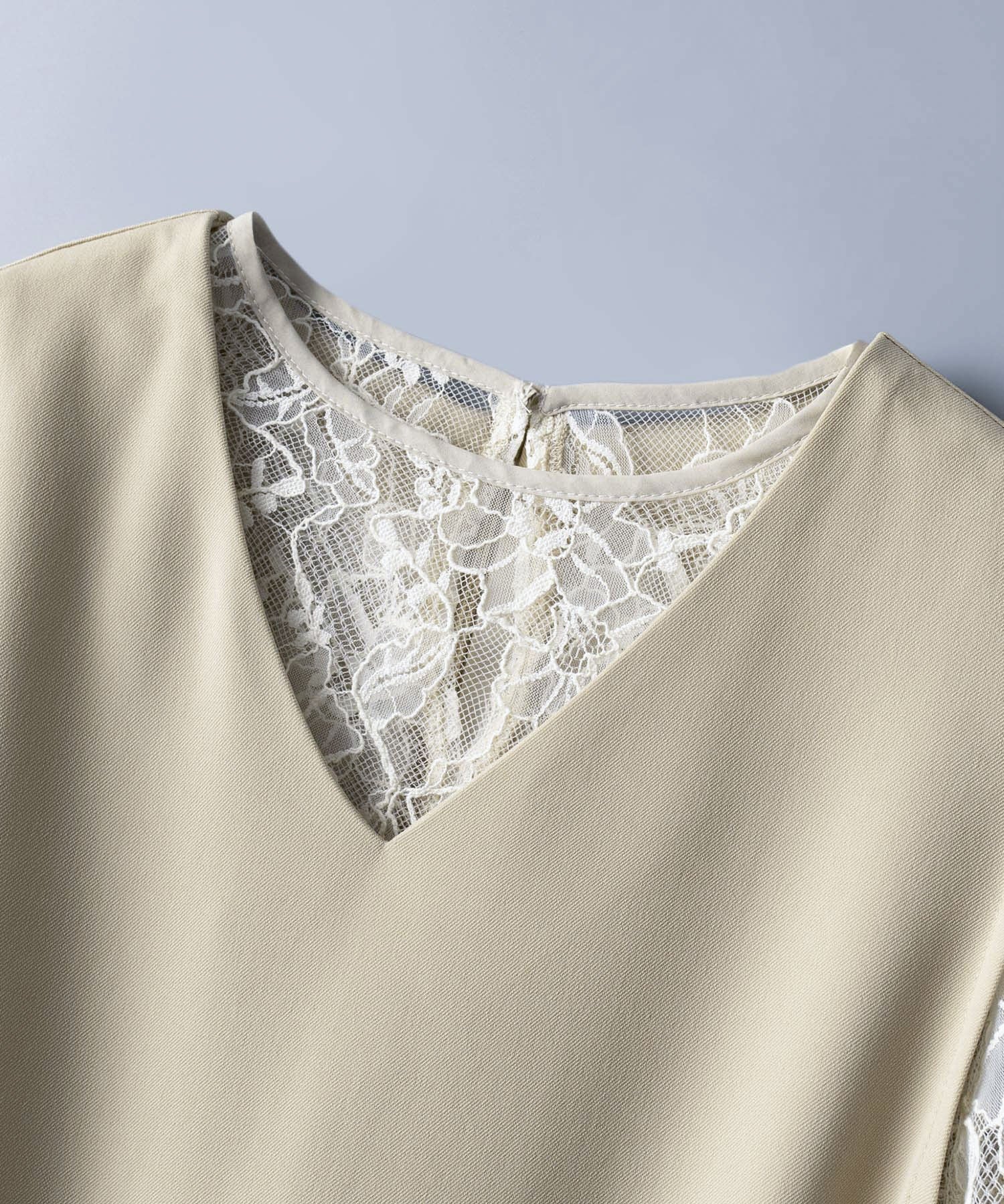 Saison de Papillon Total Lace Blouse and Dress 2-Piece Set