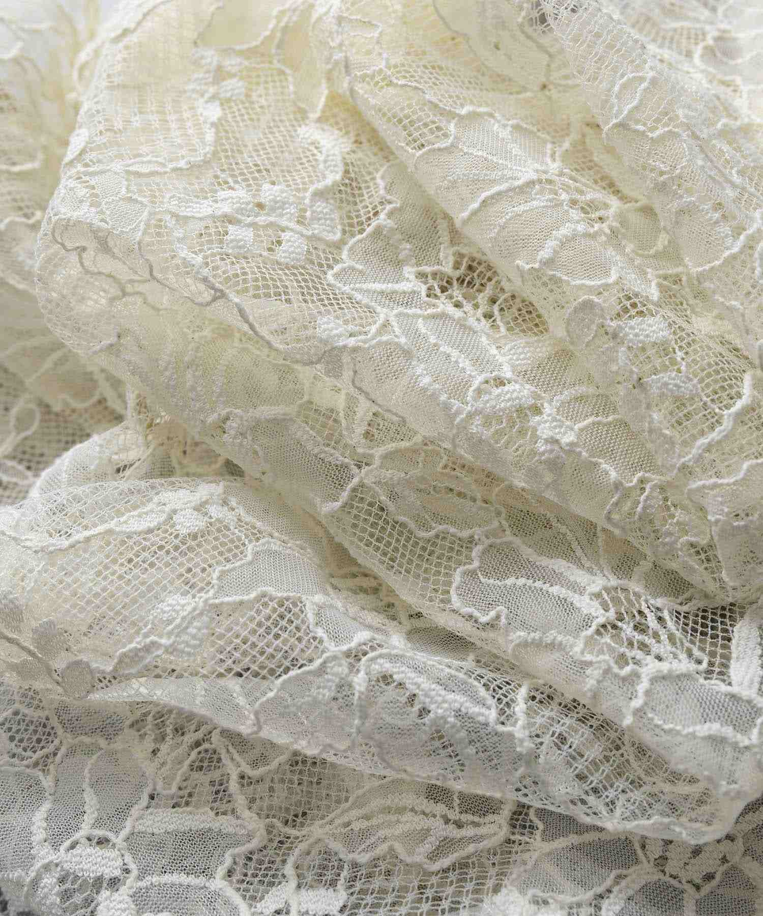 Saison de Papillon Total Lace Blouse and Dress 2-Piece Set