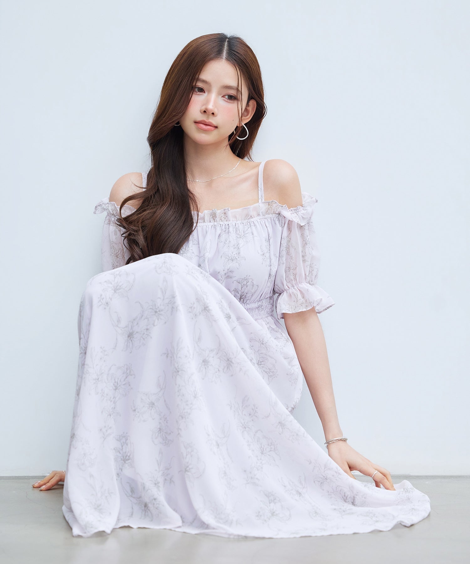 セゾンドパピヨン SAISON DE PAPILLON オフショルダー花柄シフォンワンピース （ラベンダー） ラベンダー