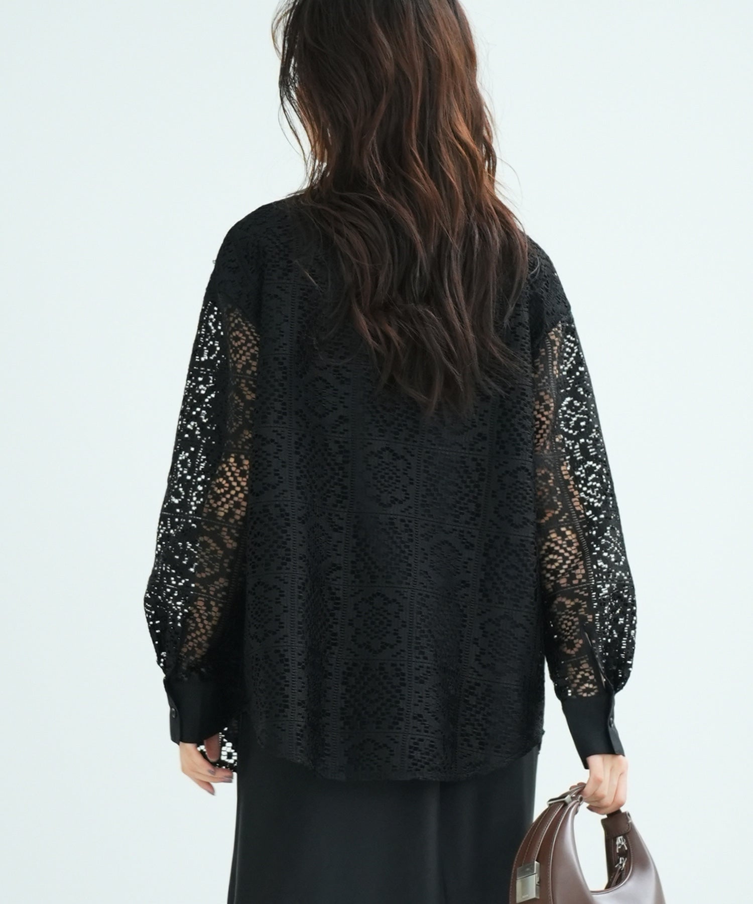 SAISON DE PAPILLON Lace-up Oversized Shirt