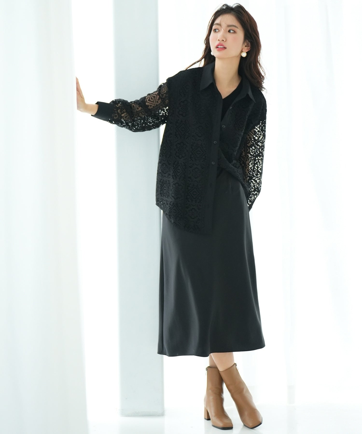 SAISON DE PAPILLON Lace-up Oversized Shirt