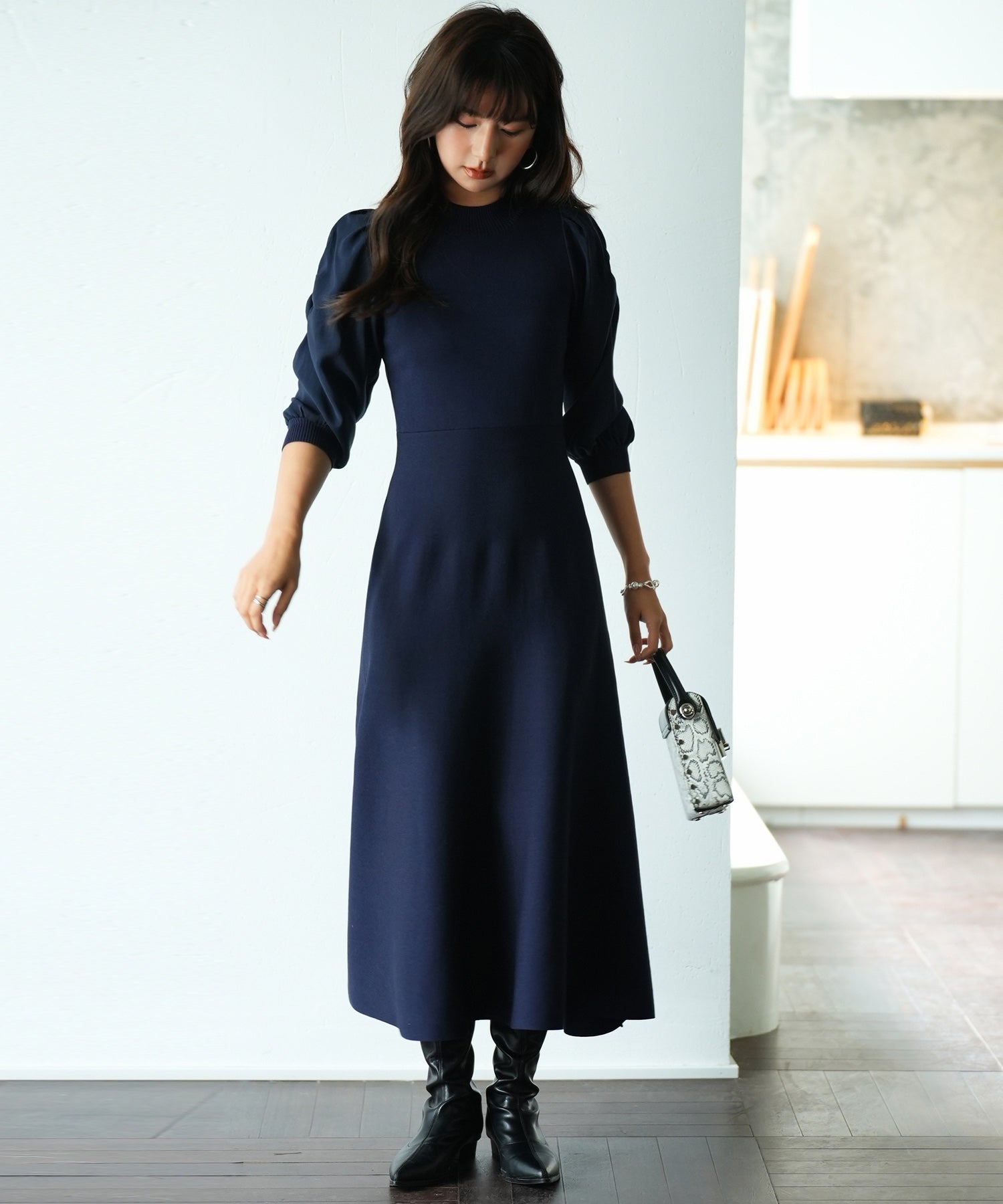 セゾンドパピヨン SAISON DE PAPILLON Aラインドッキングニットワンピース （ネイビー） ネイビー