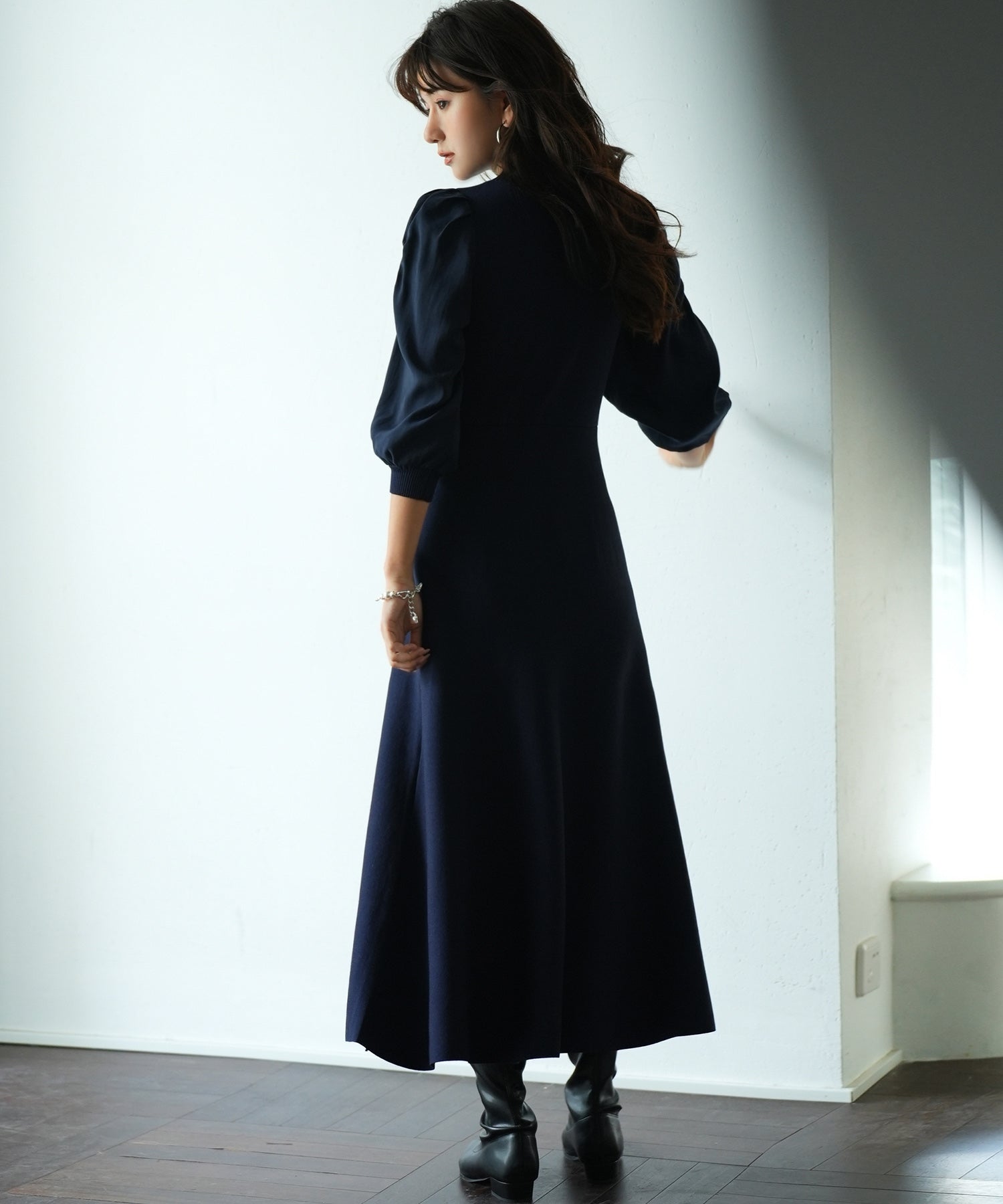 セゾンドパピヨン SAISON DE PAPILLON Aラインドッキングニットワンピース （ネイビー） ネイビー