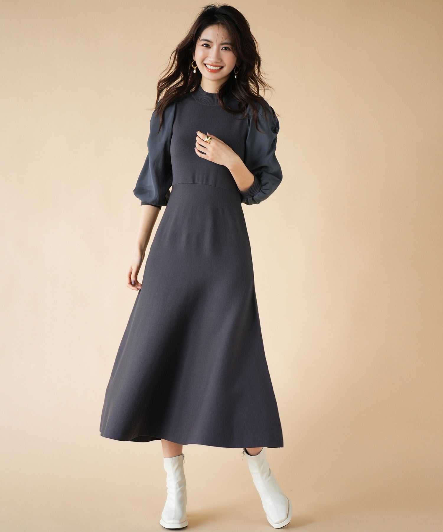 セゾンドパピヨン SAISON DE PAPILLON Aラインドッキングニットワンピース （チャコール） チャコール