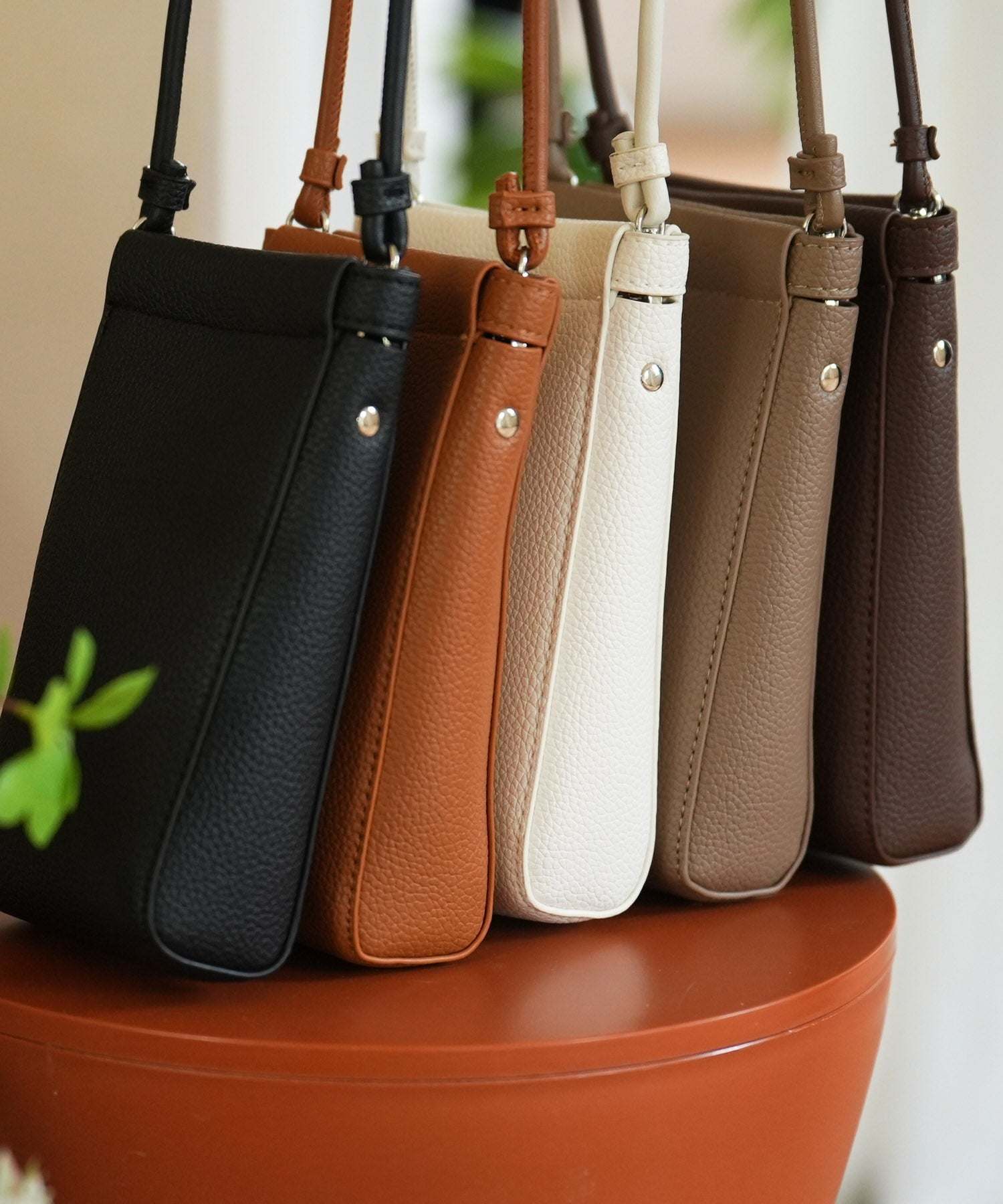 セゾンドパピヨン SAISON DE PAPILLON PUレザーミニショルダー