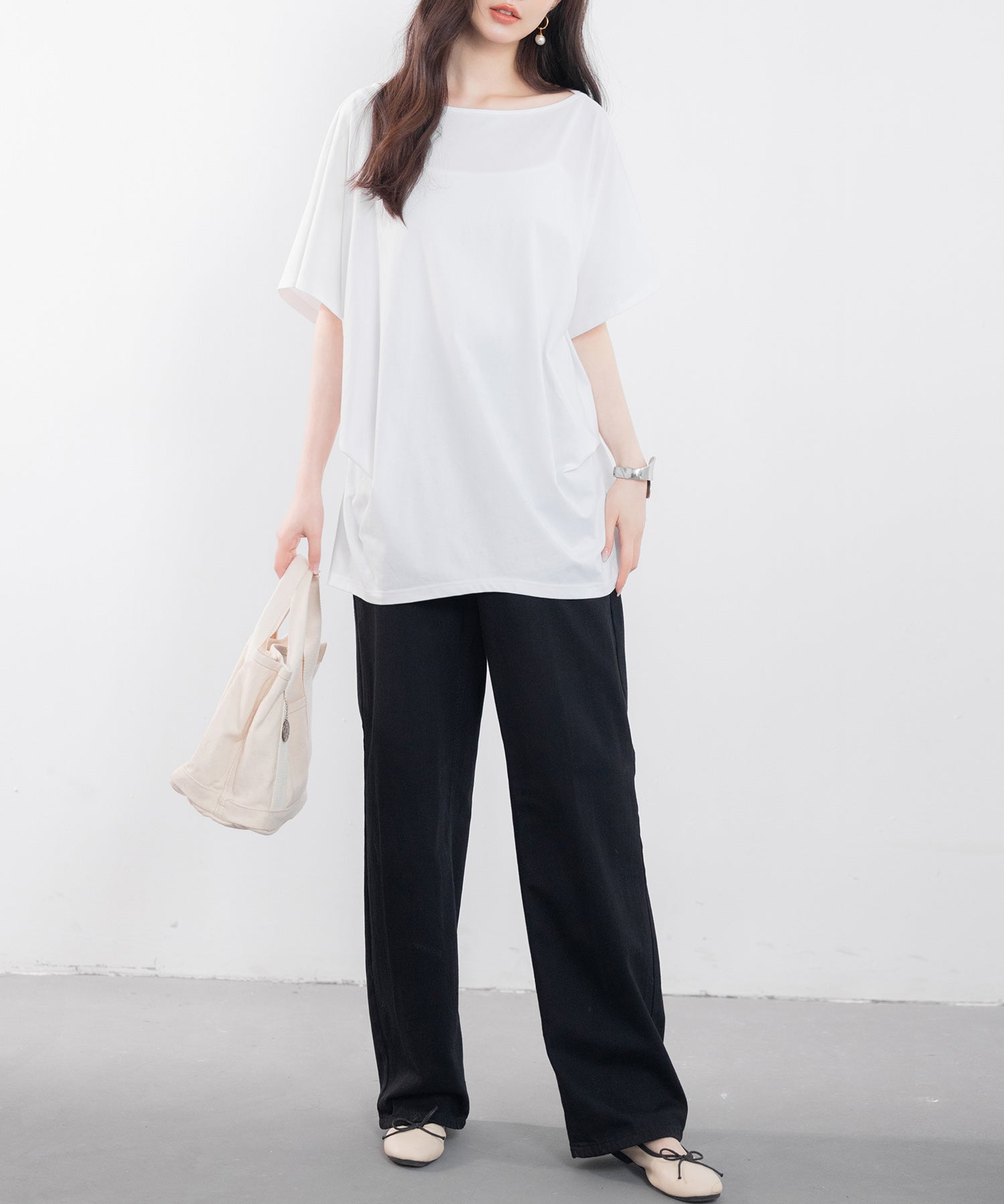 Saison de Papillon Boat Neck Cut and Sew T-Shirt