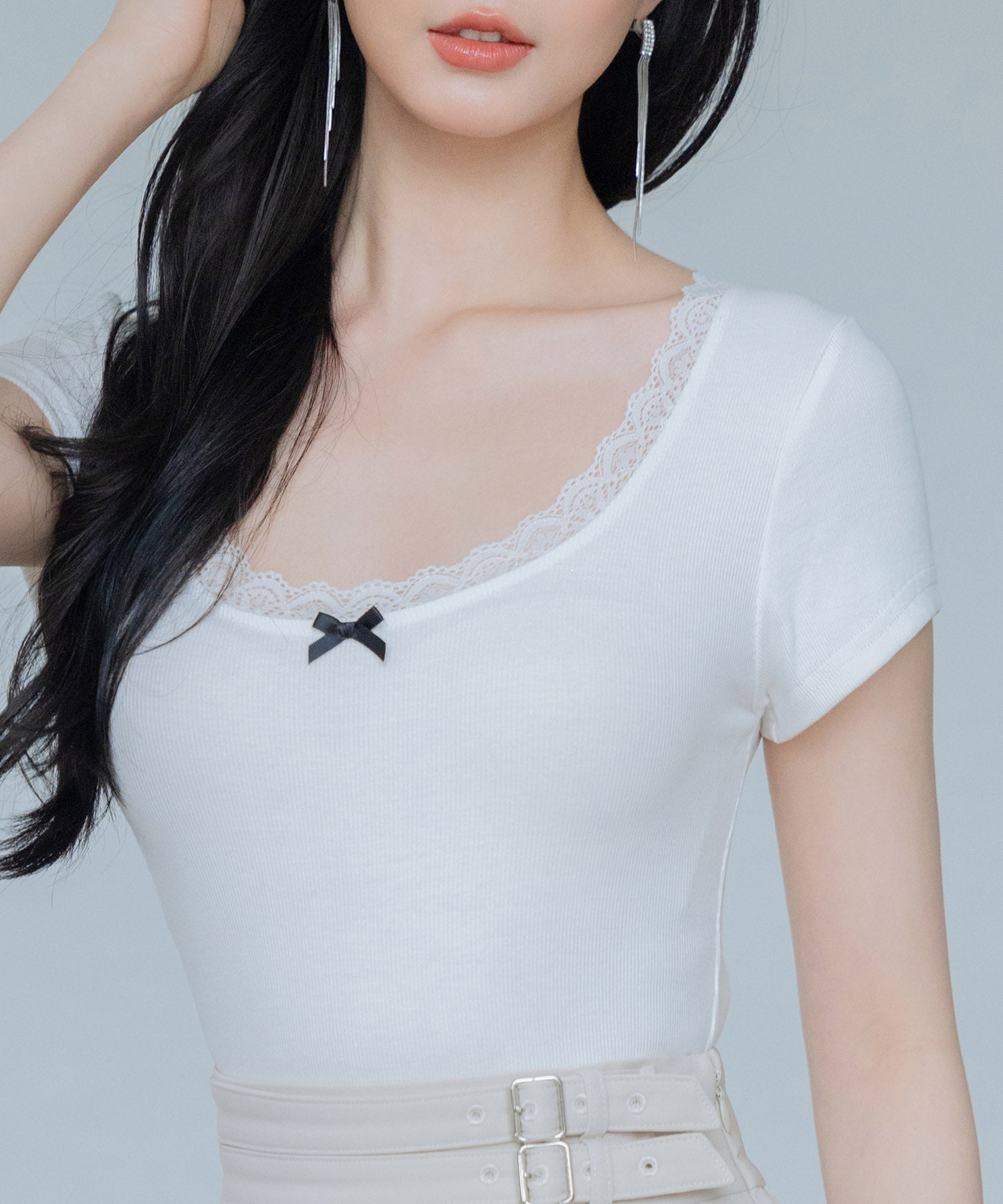 セゾンドパピヨン SAISON DE PAPILLON ネックレースとリボンカットソーTシャツ