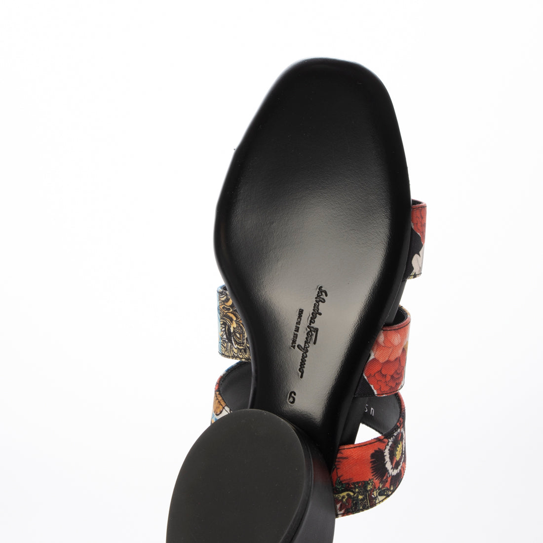 サルバトーレフェラガモ Salvatore Ferragamo 01R536 736621