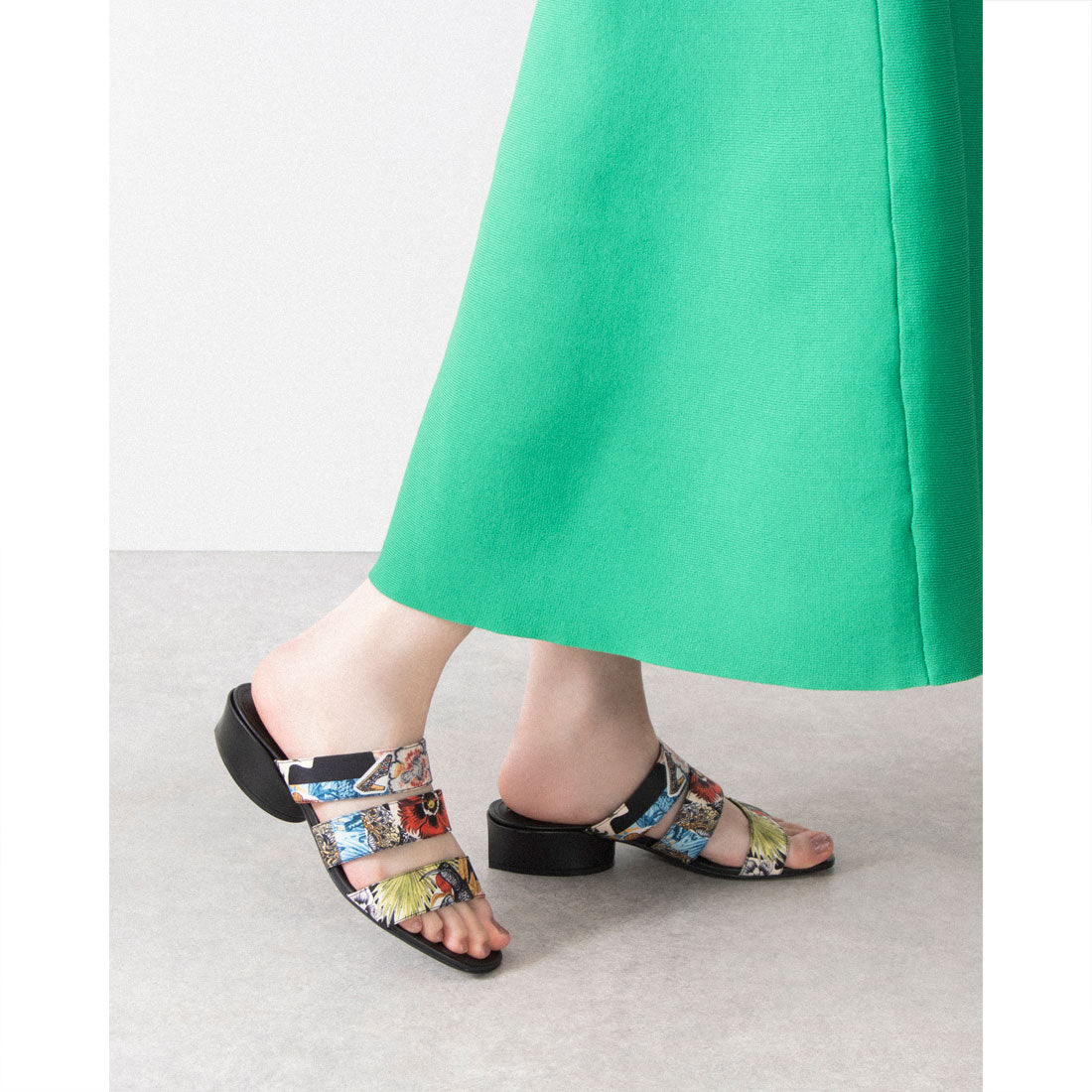 サルバトーレフェラガモ Salvatore Ferragamo 01R536 736621