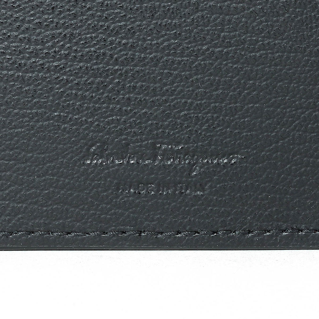 サルバトーレフェラガモ Salvatore Ferragamo 長財布 ガンチーニ EMBOSSED WALLET 661662 783775 NERO （ネロ） ネロ