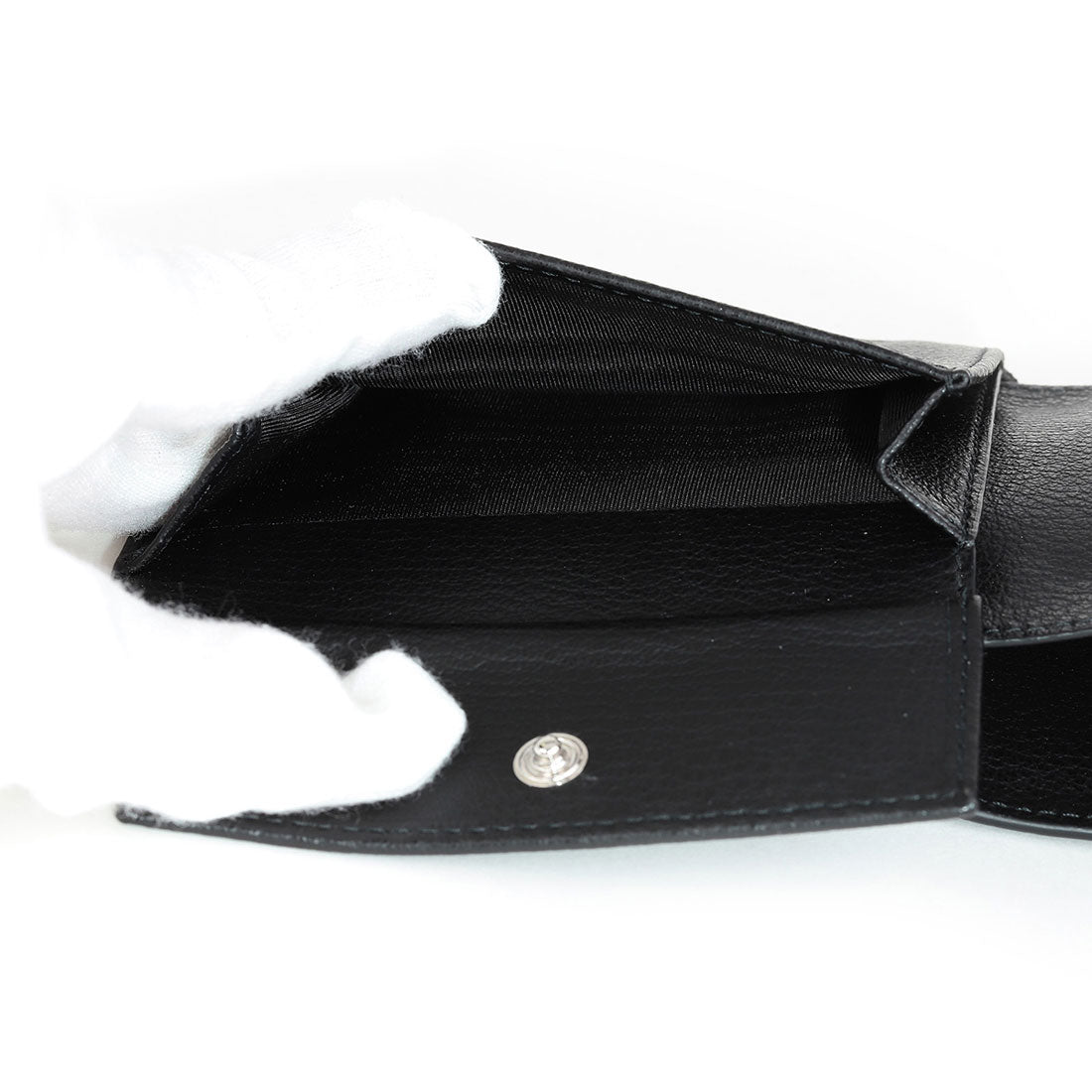サルバトーレフェラガモ Salvatore Ferragamo 2つ折り財布 ガンチーニ EMBOSSED BIFOLD WALLET 661659 783766 NERO （ネロ） ネロ