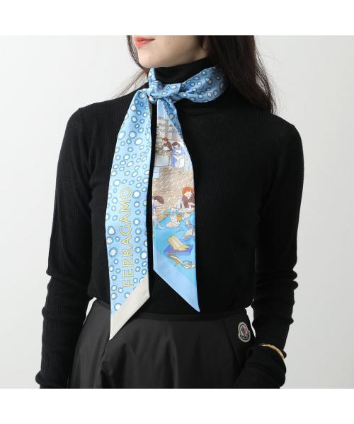 【美品】Salvatore Ferragamo シルクスカーフ Salvatore Ferragamo Scarf 32 0908